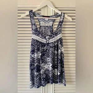 Annabelle Women’s Blue/White Aztec Print Layering Tank Top SZ M